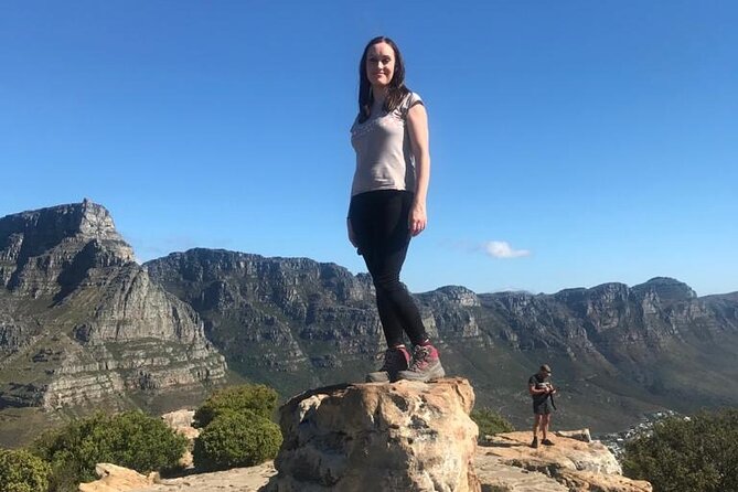 Table Mountain & Constantia Wine Tasting Full Day Tour. - Constantia Glen and the first wine views