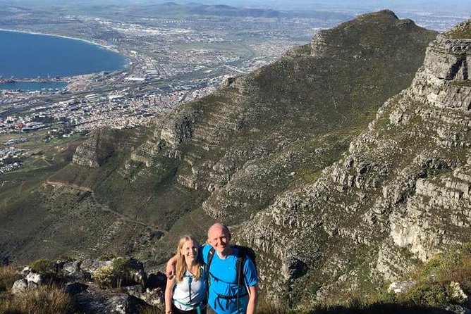 Table Mountain Summit Walk for the Whole Family - PRIVATE - Following the circular summit route
