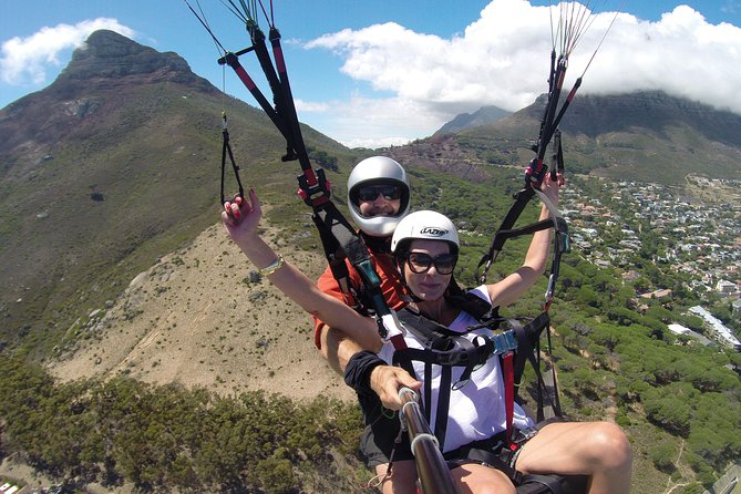 Tandem Paragliding Cape Town Experience TABLE MOUNTAIN PARAGLIDE - Safety, instructors, and the operator’s credentials