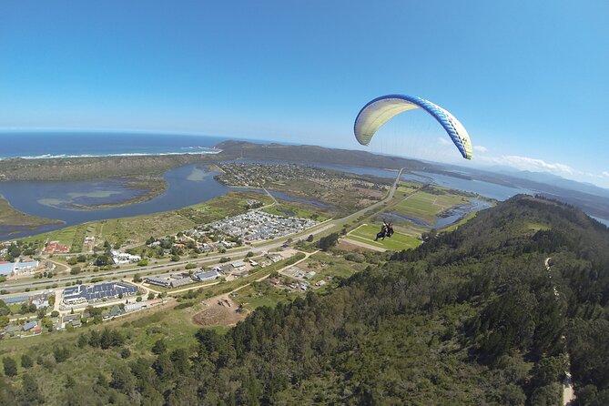 Tandem Paragliding Instructional Flights in Garden Route - Time, group size, and what the price covers