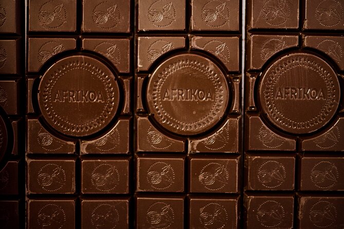 The Art of Chocolate Making Bean-To-Bar Experience in Cape Town - Why single-origin Tanzanian chocolate matters