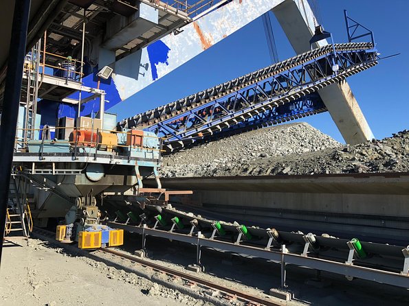 Tour the Cullinan Diamond Mine - The mine market and jewelry stop