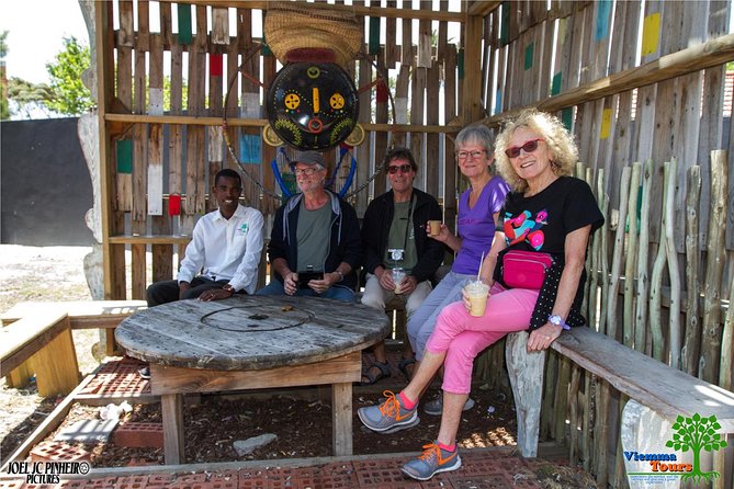 Township Tour - Guga Sthebe puts local skills at the center