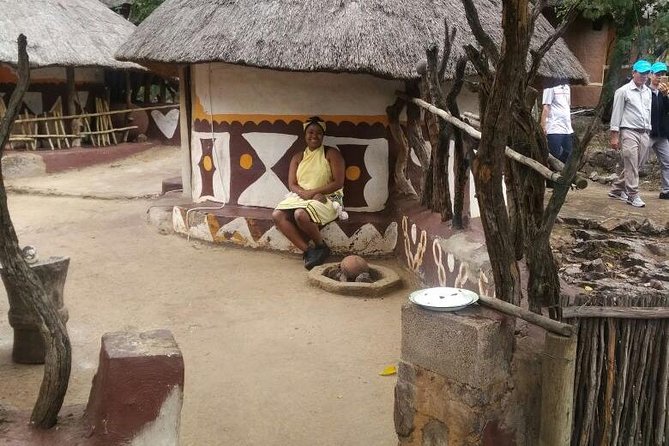 Traditional Tribal Village Tour - Small groups and the question of group size