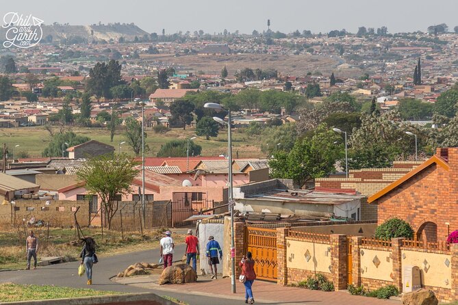 Ultimate Johannesburg Soweto Experience with Apartheid Museum - What the small vehicle adds to the day